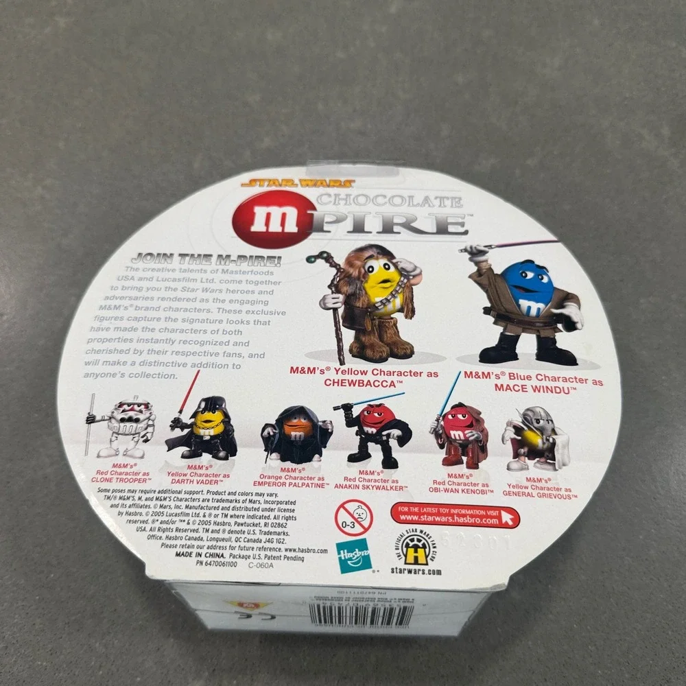 Star Wars‎ M&M's Chocolate M-Pire Chewbacca & Mace Windu Hasbro Figures 2005 New